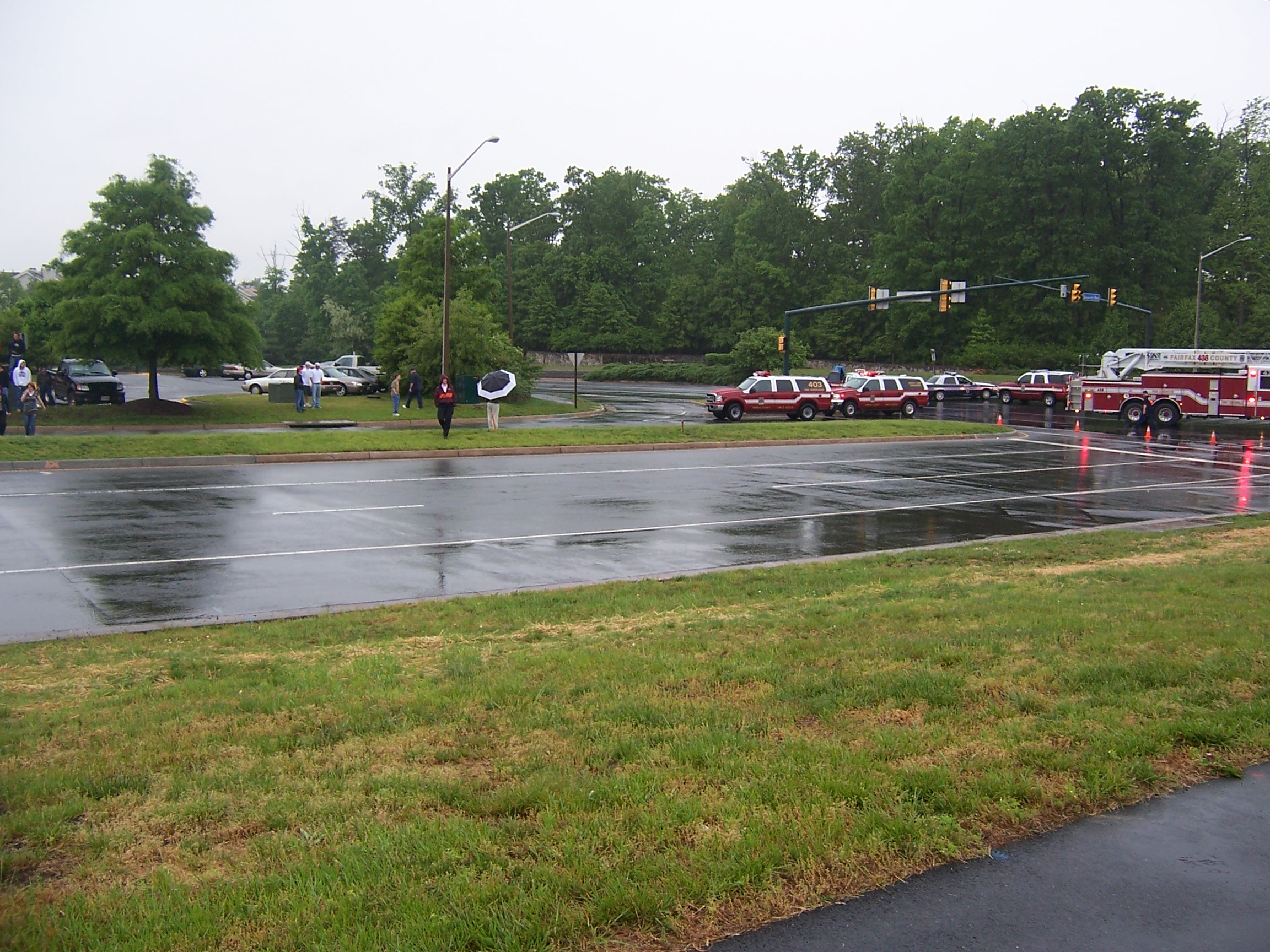 Chantilly Police Shooting: People Walking Around